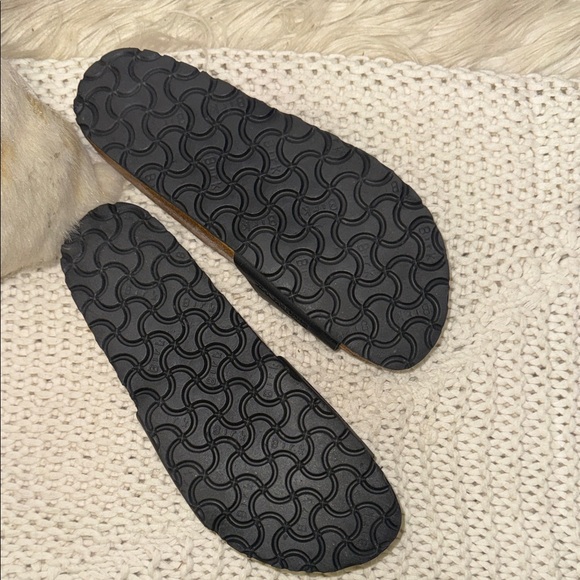 Birkenstock Black Leather Single Strap Sandals - Picture 5 of 5